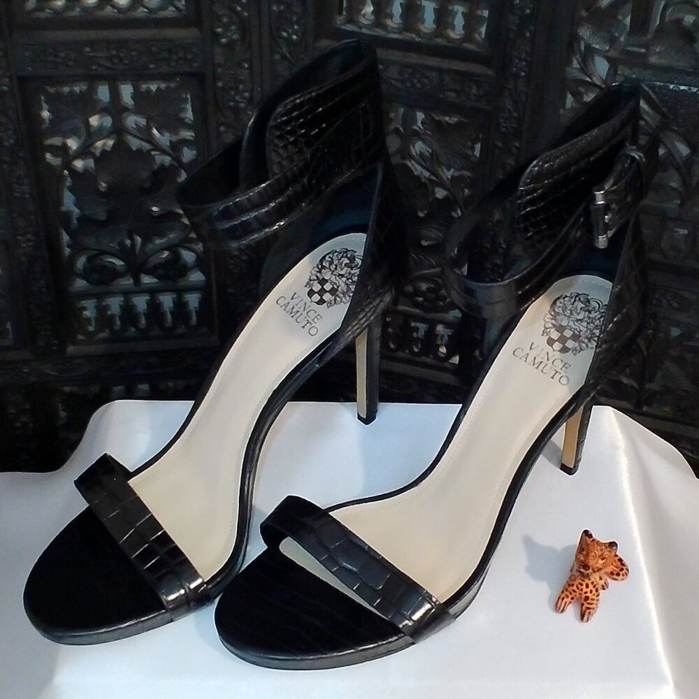 womens Vince Camuto Black Sandals Size 10